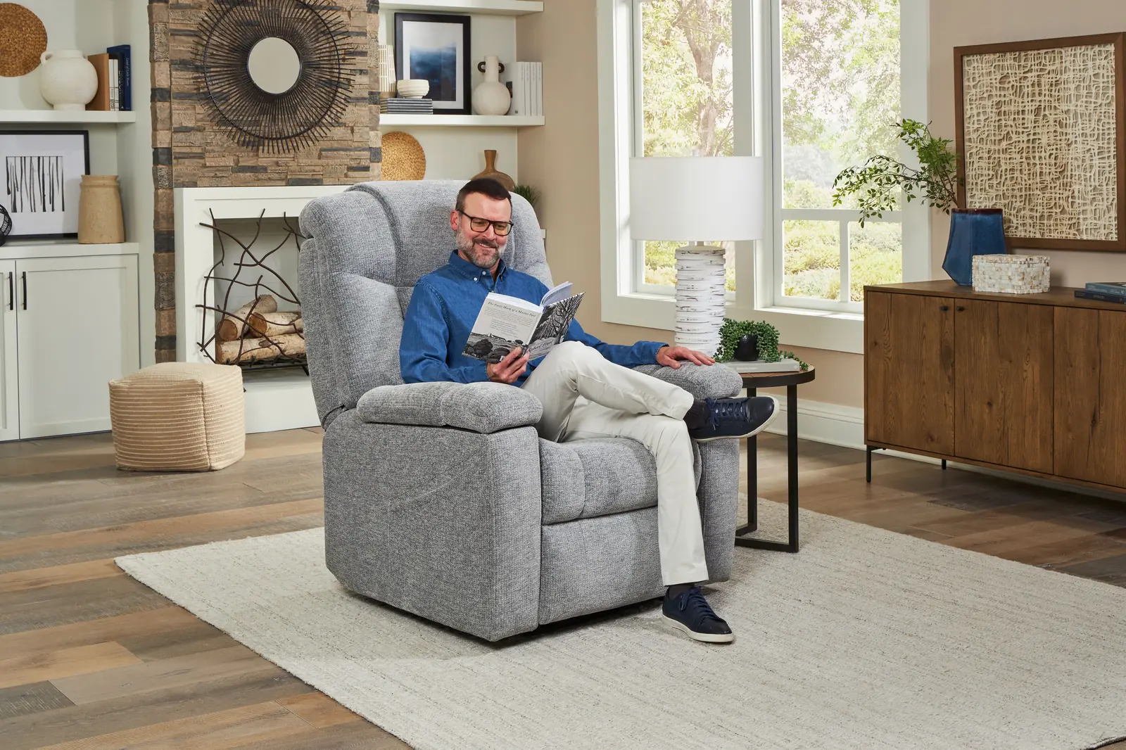 UltraComfort Venice power lift recliner in the seated upright position
